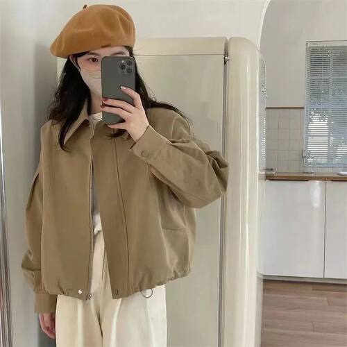 Loose drawstring long sleeved short jacket宽松抽绳长袖短外套