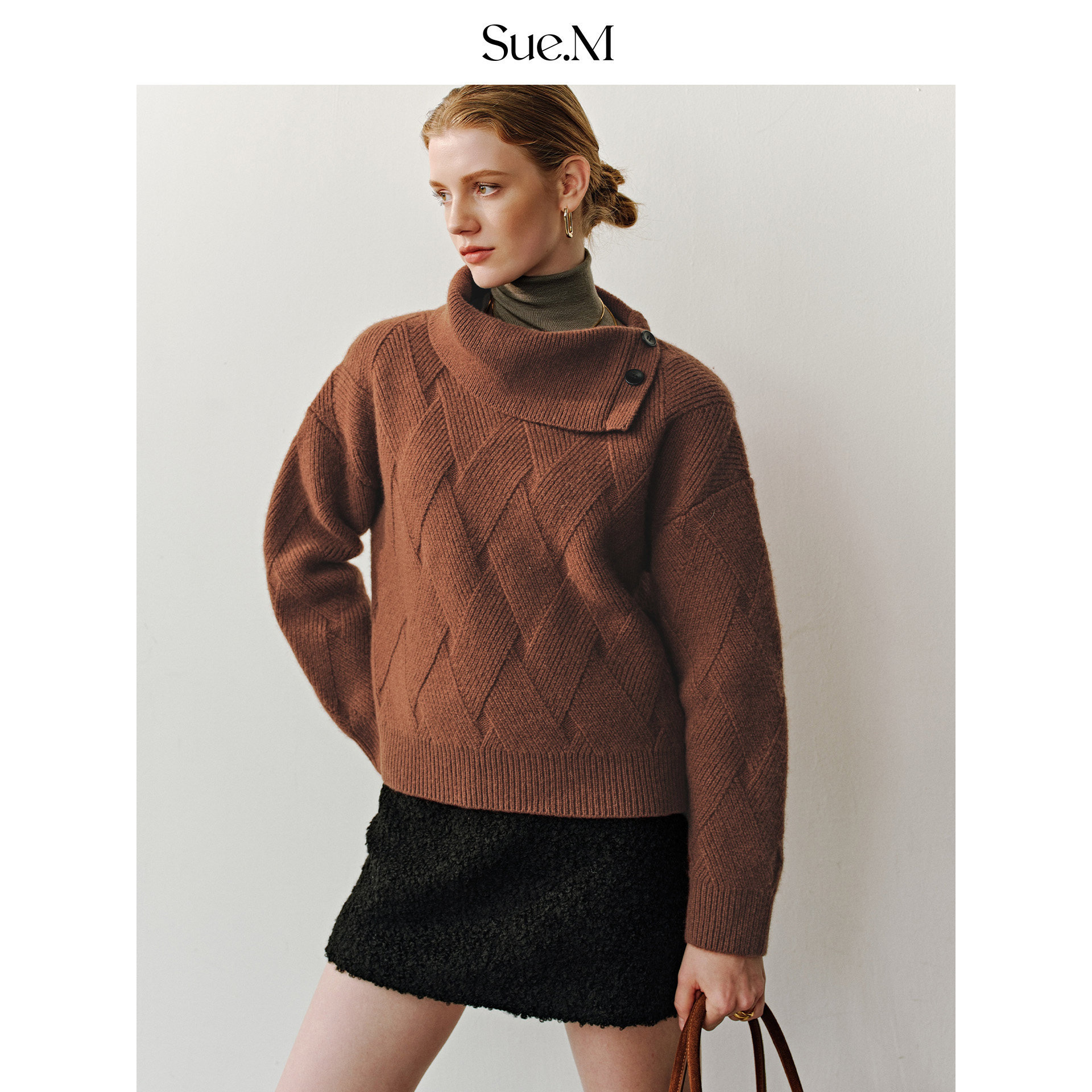 Sue.M 美拉德菱形重工麻花针织大立领羊毛毛衣25秋冬格纹肌理毛衣