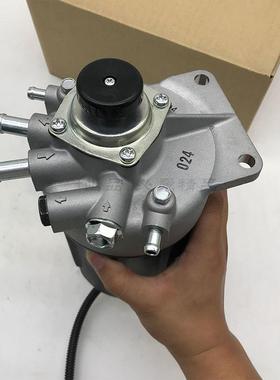 挖掘机配5件加藤HD820V20-电新BCO款喷油水分离器总成手8油泵柴油