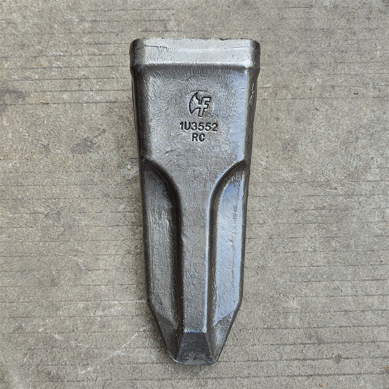 挖掘机徐工XE 520 5斗齿锻造耐磨岩石齿破冰齿座1U52