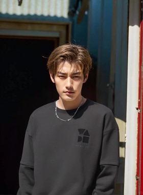 李宁韦德系列卫衣男士春秋新款宽松保暖休闲套头圆领上衣AWDT947