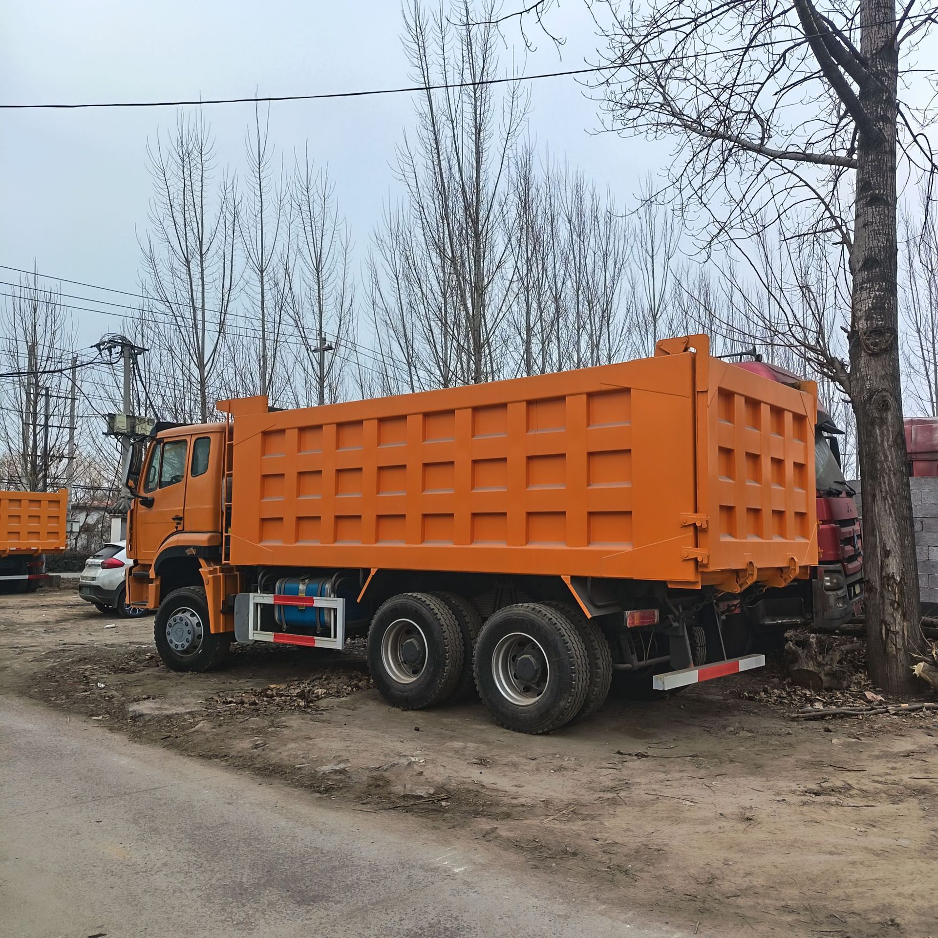 跨境出售豪沃翻新10轮12轮渣土自卸车自卸工程车后八轮翻斗自卸车