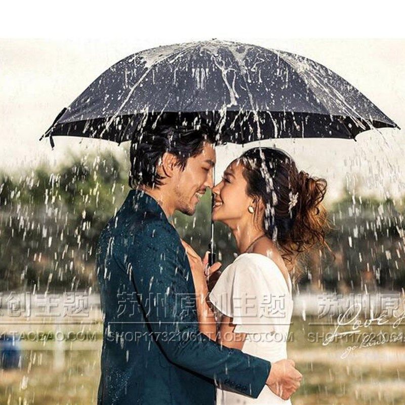 速发新款婚纱摄影道具 影楼拍照道具  景拍照道具 黑色大雨伞雨淋