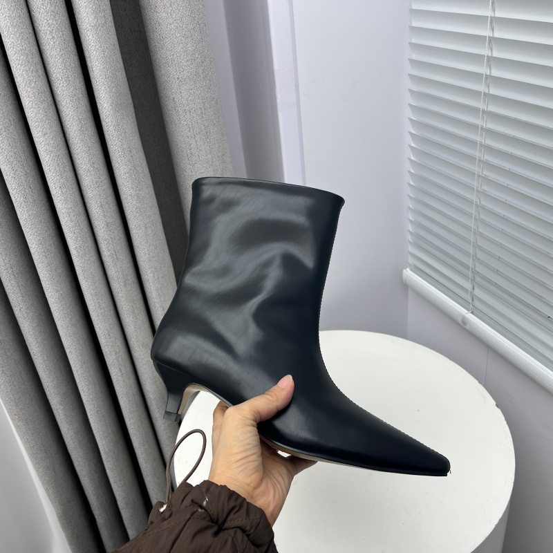 撤柜处理折扣真皮女鞋2025秋新款英伦风气质休闲舒适牛皮女短靴