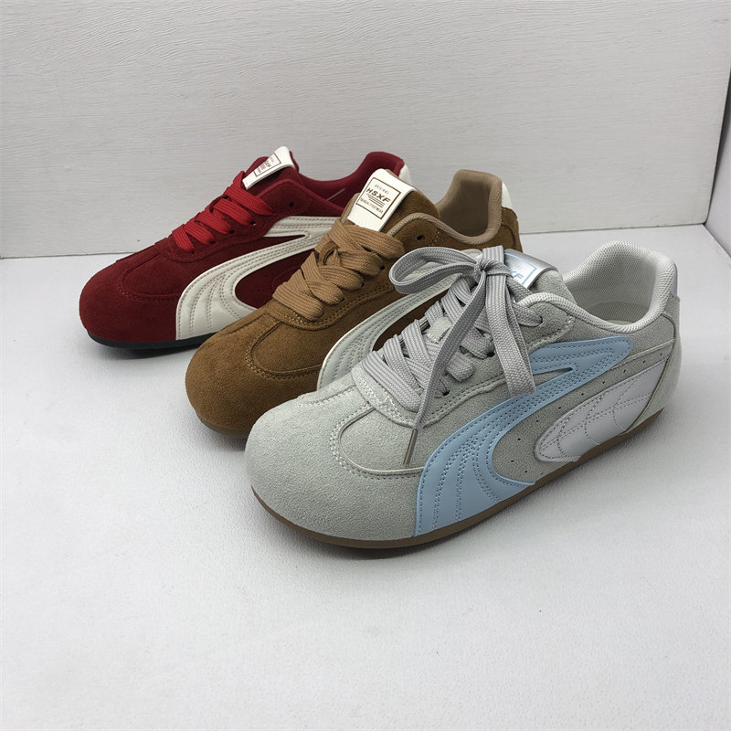 撤柜处理折扣外贸女鞋2026早春新款时尚德训鞋拼色运动休闲女单鞋