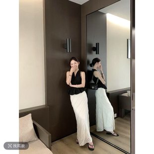 芭蕾黑巧高級感氣質(zhì)V領(lǐng)無袖 吊帶設(shè)計(jì)感收腰顯瘦上衣加半裙