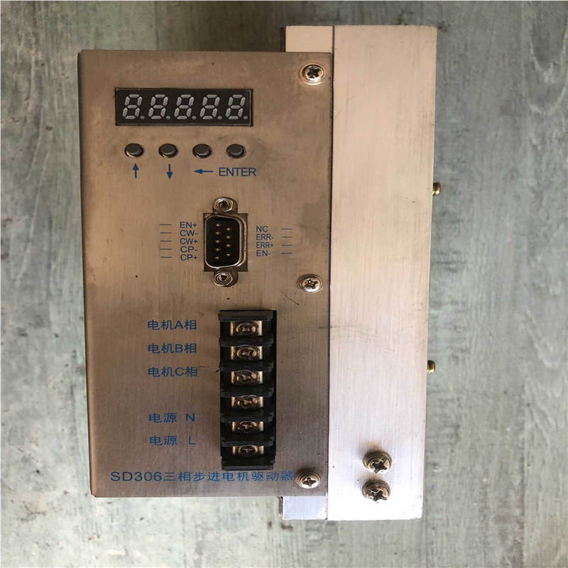 2020年生产大地伺服驱动器SD306，功能运费！（憨憨电子）