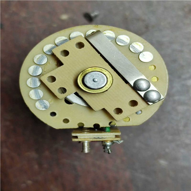 美国SHALLCO的衰减器电位器一个。（憨憨电子）