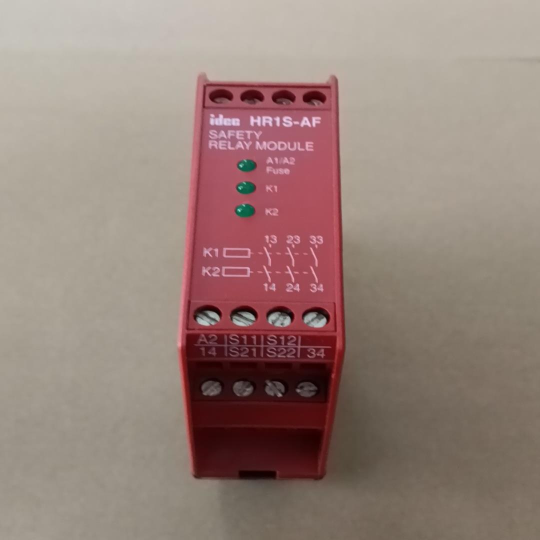 （议价）安全继电器，HR1S-AF5130B，实物拍摄，成色如图
