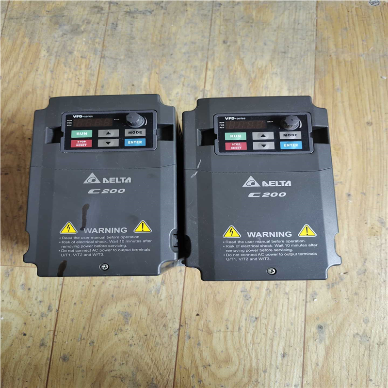 台达变频器vfd037cb43a-20  37kw  38议价