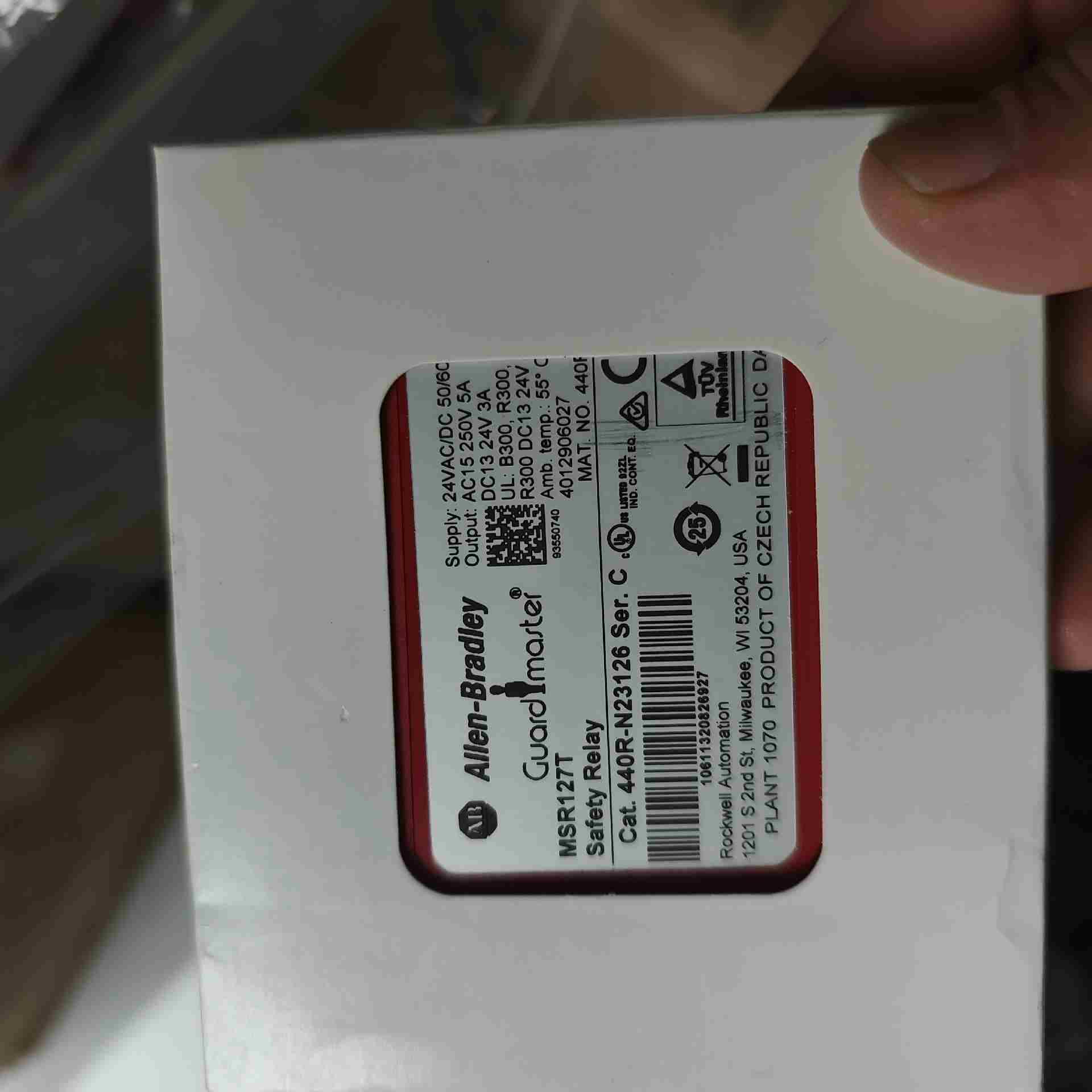 AB罗克韦尔安全继电器msR127T 440R-N23126议价