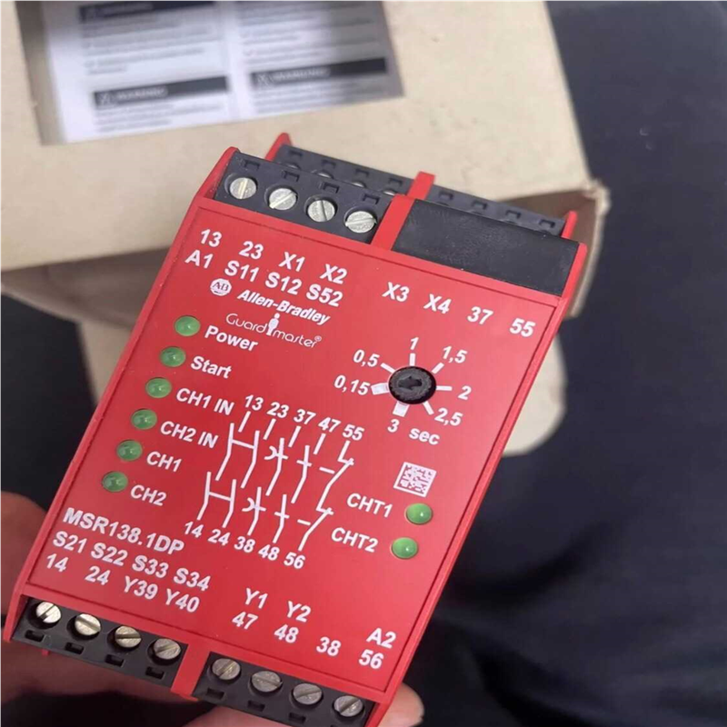 议~440r-m23084正品全新AB罗克韦尔安全继电器MSR1