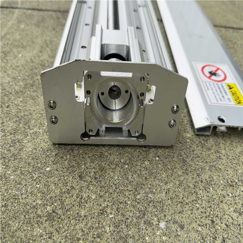 SATA滑台行程1050mm，丝杆2020，总长1330mm(崽崽配件）