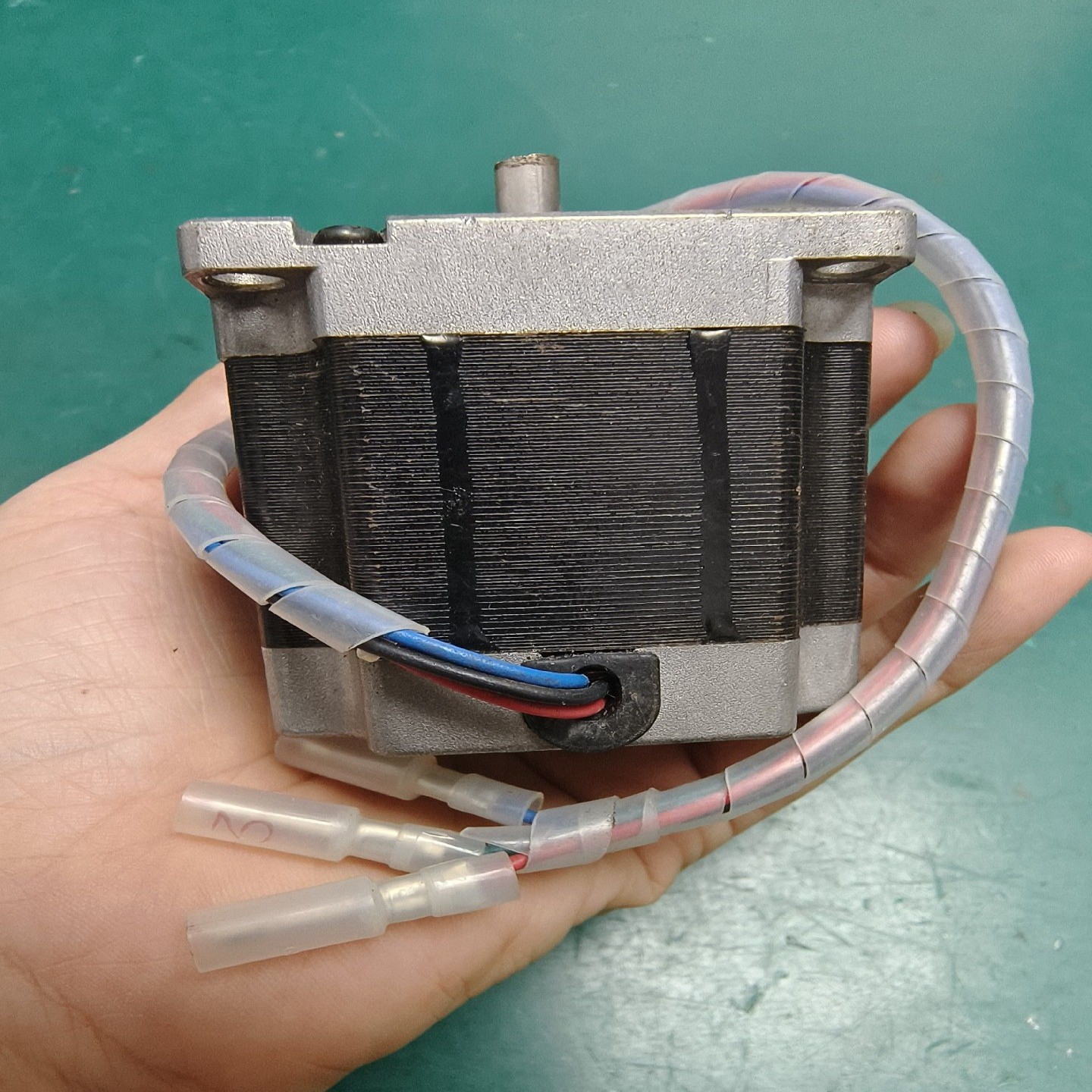 询价步进电机HSTM57-0.9-S-56-4-2.8