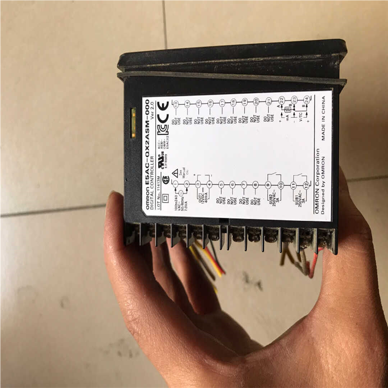 温控表 E5AC-QX2ASM-000漂亮质量保证新款(崽崽配件）