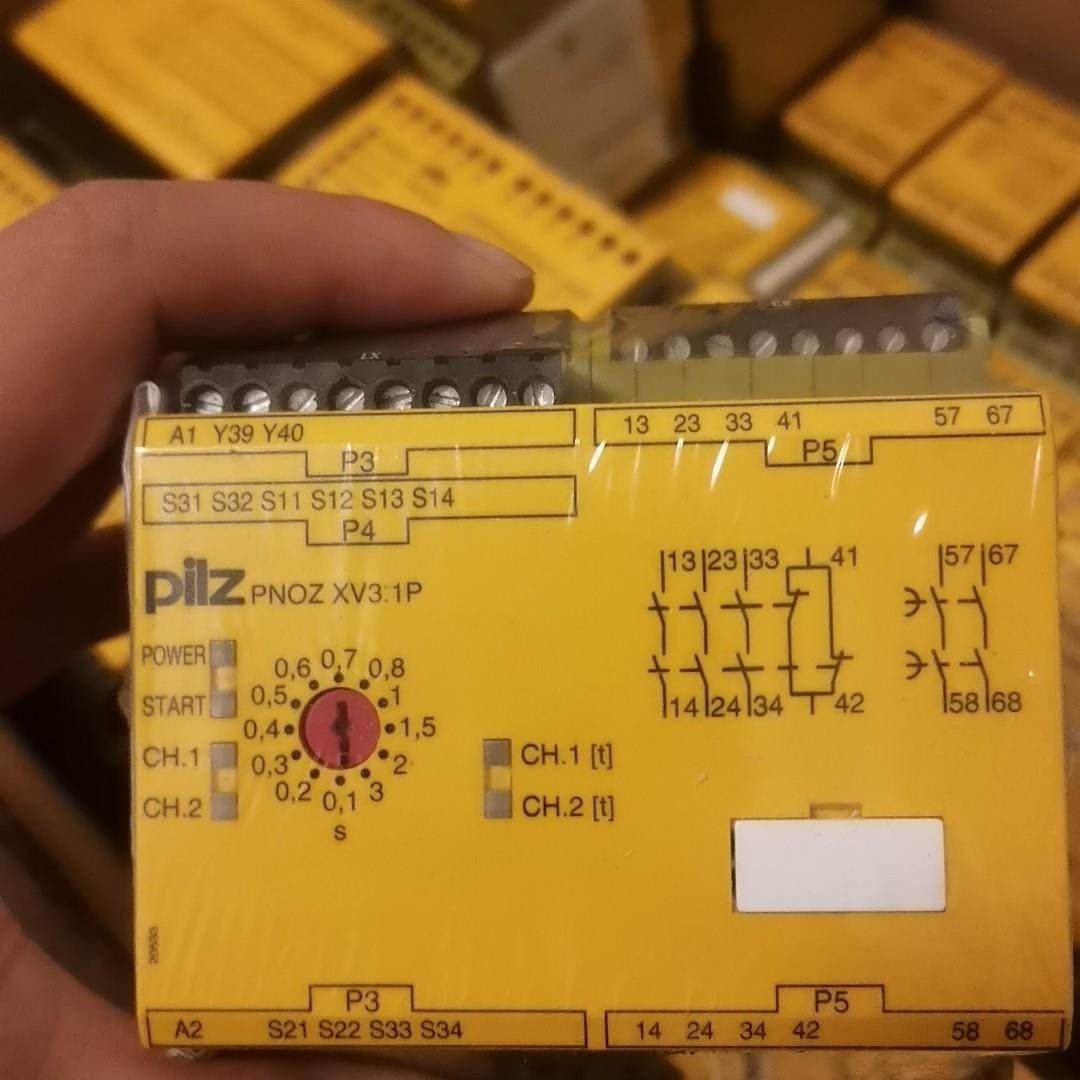 皮尔兹PNOZ安全继电器PiIZ XV3.1P  77752（崽载电子）