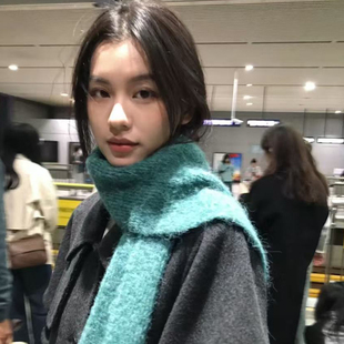 松石绿针织围巾女韩系氛围感2025新款冬季含羊毛纯色保暖显白围脖