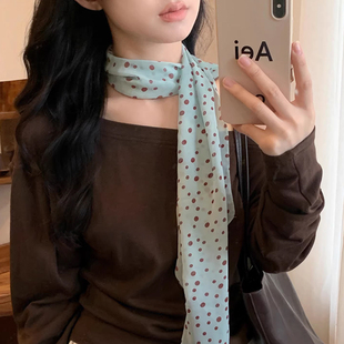 法式复古蓝色波点丝巾女2026新款薄款高级感时尚披肩外搭围脖围巾