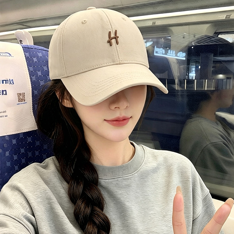 明星同款韩系棒球帽女款2026新款硬顶宽帽檐大脸显脸小鸭舌帽子
