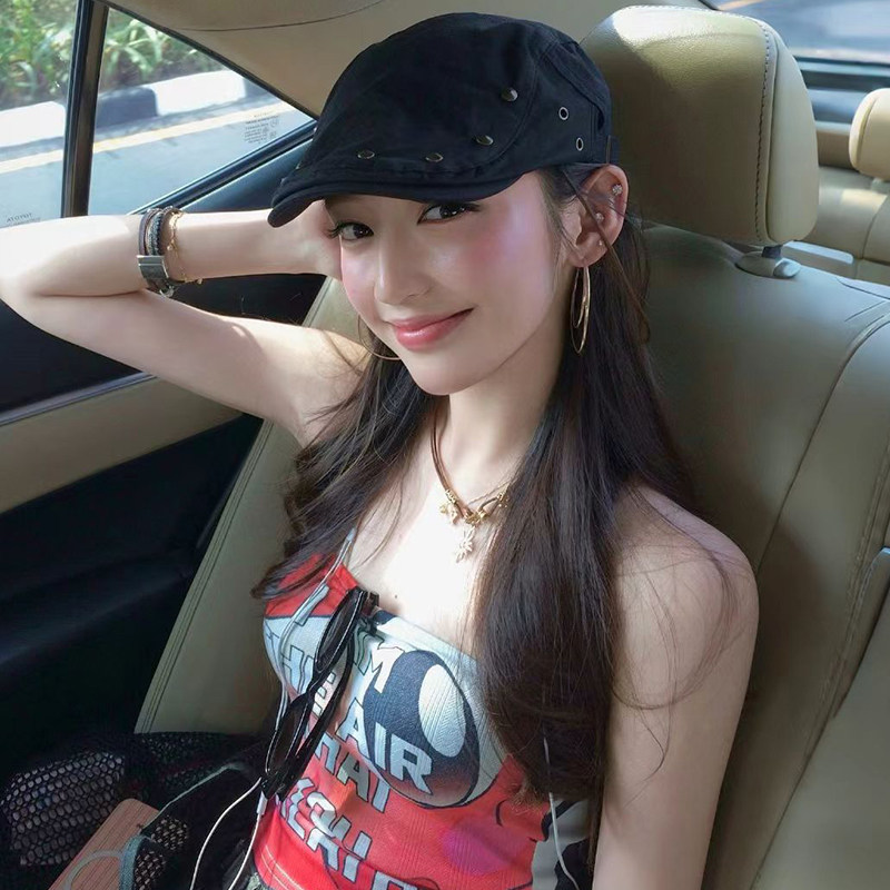 黑色铆钉前进帽女2026年春夏薄款鸭舌帽显脸小贝雷帽百搭画家帽子