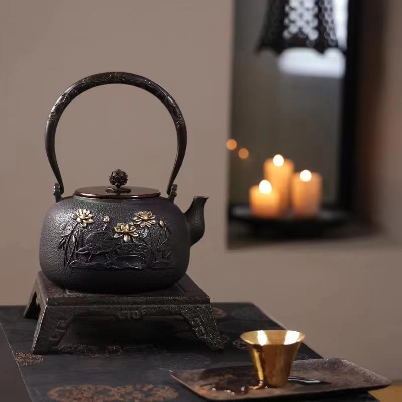 典工堂铁壶无涂层鎏金工艺蜻蜓戏荷铸铁壶生铁茶壶家用茶具烧水壶