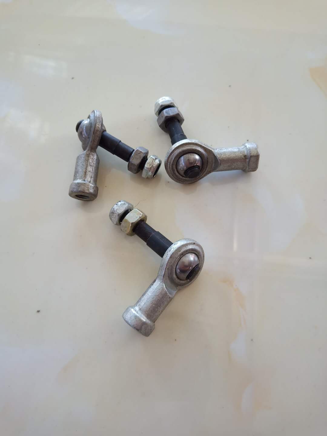 速发莱车小型装载机铲节连杆球头关节轴承配件向车汽州球头配件