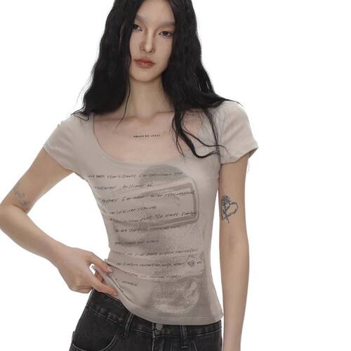 复古字母印花短袖上衣女Retro letter printed short sleeved top