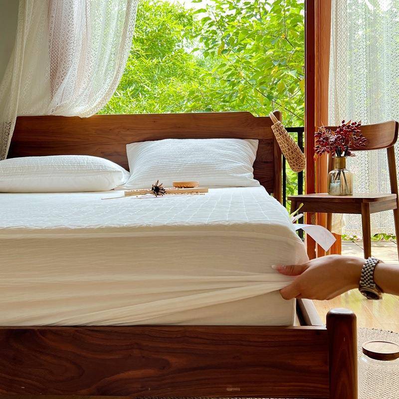 简约现风原大豆床笠防滑代床垫保护垫纯白色加UDM厚席梦思棉单件