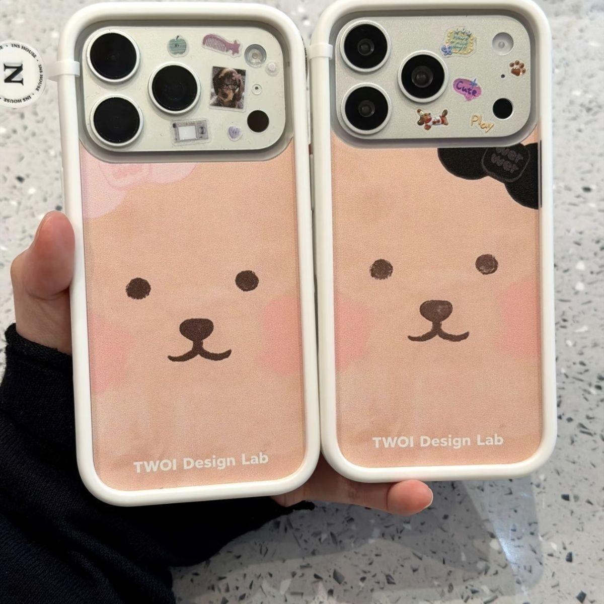 硅胶白边框棕底轻松熊表情粉黑结适用苹果17promax手机壳iphone16pro少女心15promax防摔保护套