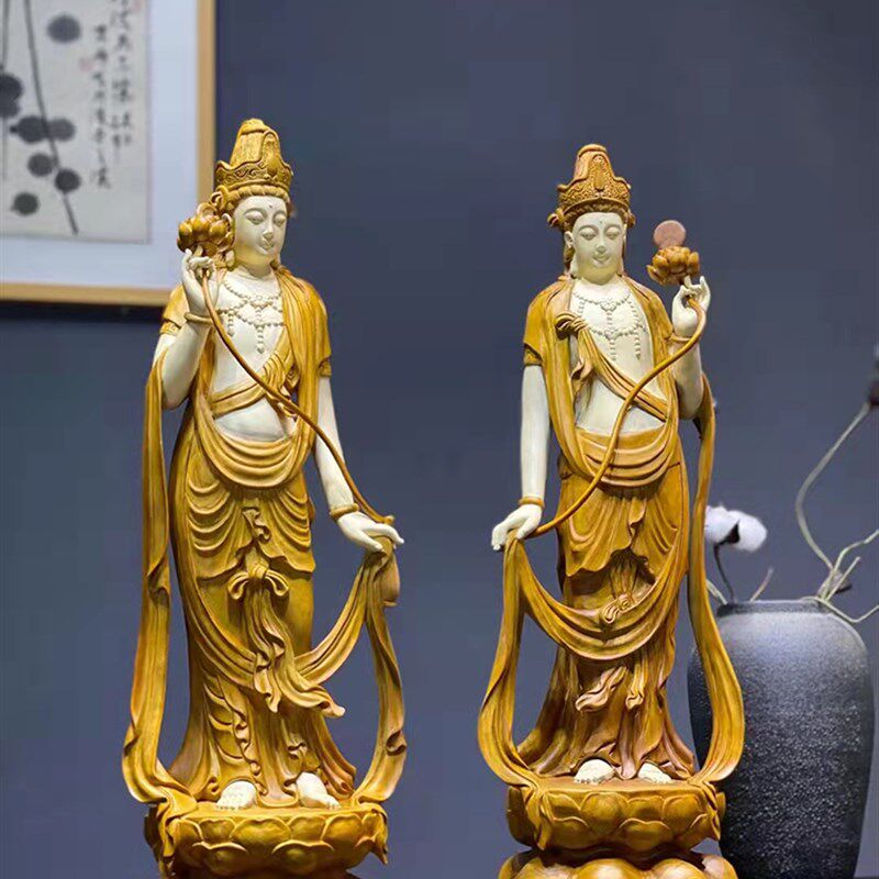 速发木于根雕厂香樟木风化料日月观音客厅工艺品会所店面公司开业