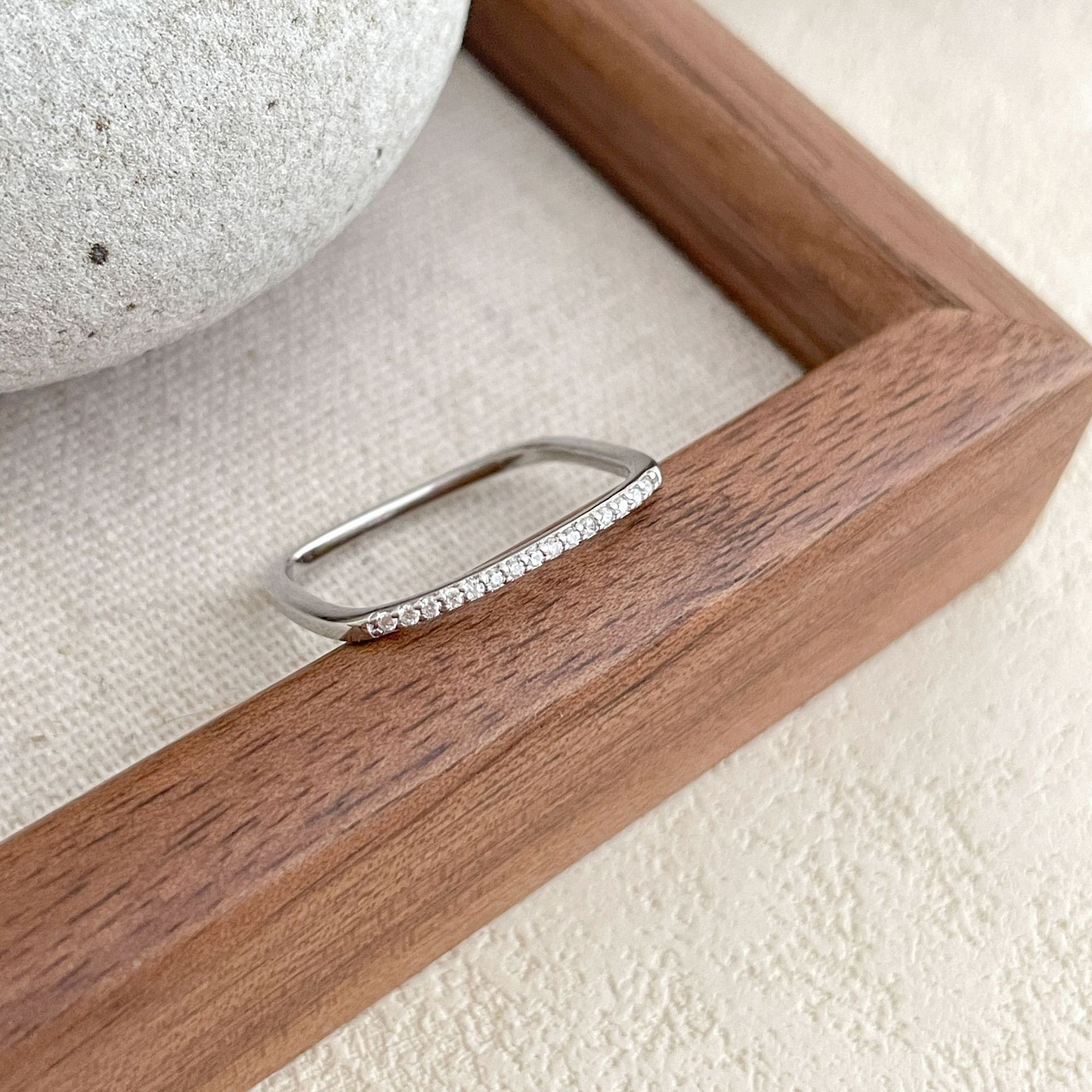 日本品质新款日韩排钻方形细戒S925纯银戒指微镶细钻时尚百搭高级