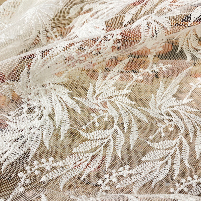 新款网布白色牛奶丝水溶蕾丝刺绣花边布料女装连衣裙上衣服饰面料