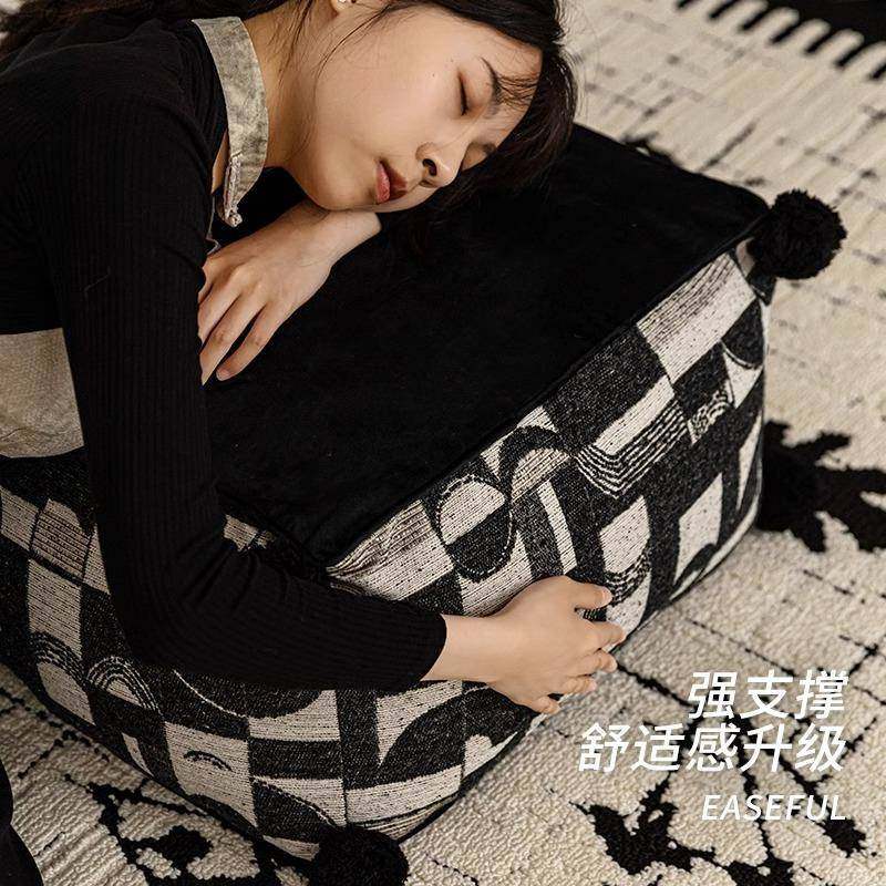 法式黑白复古风坐墩式散尾葵提花沙矮凳63259蒲团懒人发中客厅地,玩具/童车/益智/积木/模型,其它,淘宝优惠券,粉丝福利购,淘宝优惠卷