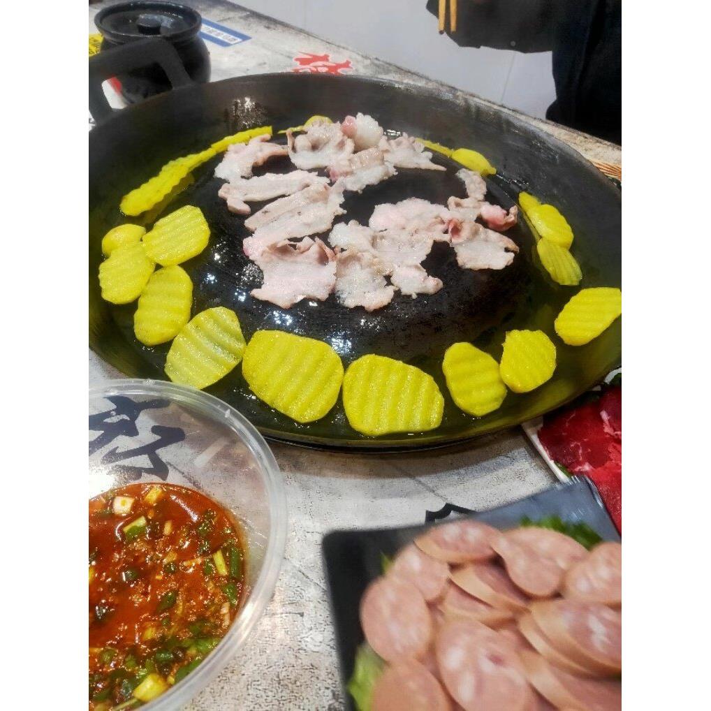 贵州用烙锅拱形锅生铁烧烤洋芋不沾生铁底炸土豆平加厚家商用罗锅