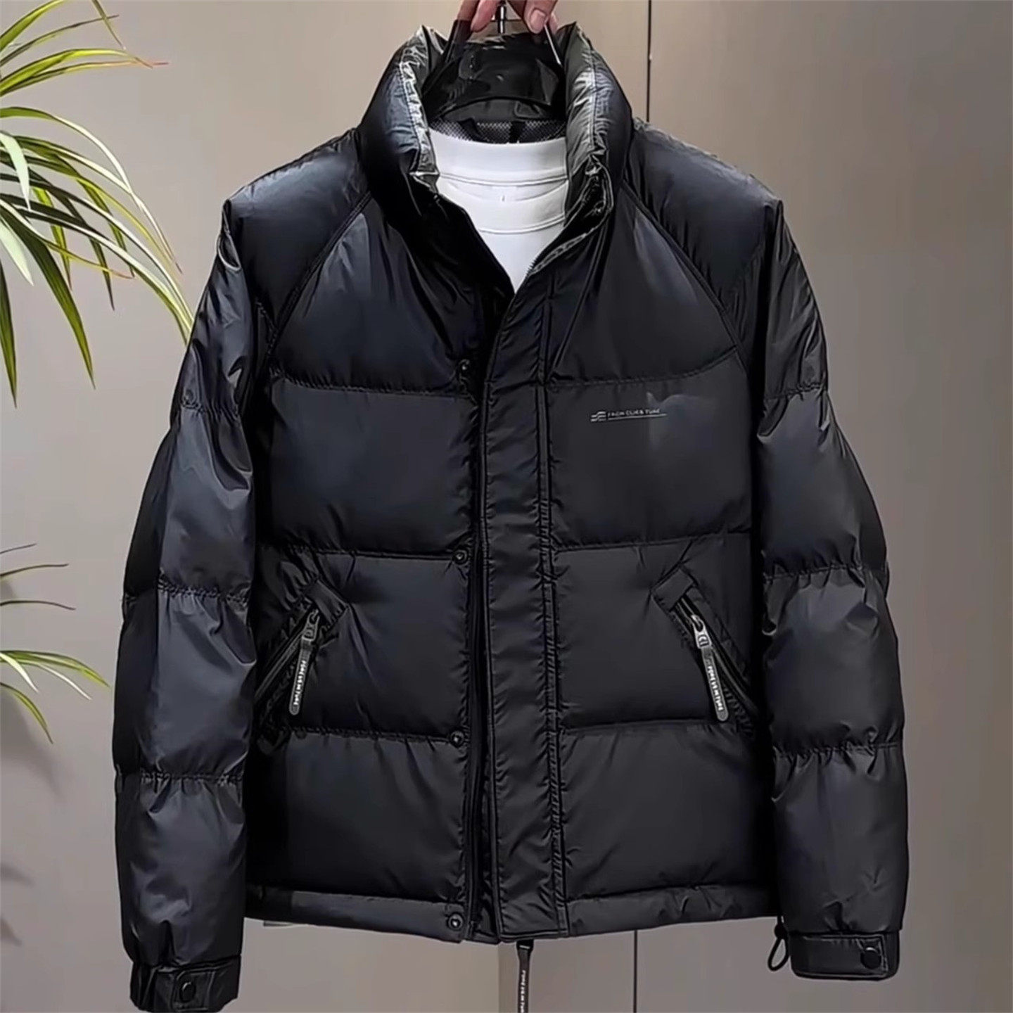 高端立领加厚轻薄羽绒服男士2025新款冬季宽松面包服保暖外套男款