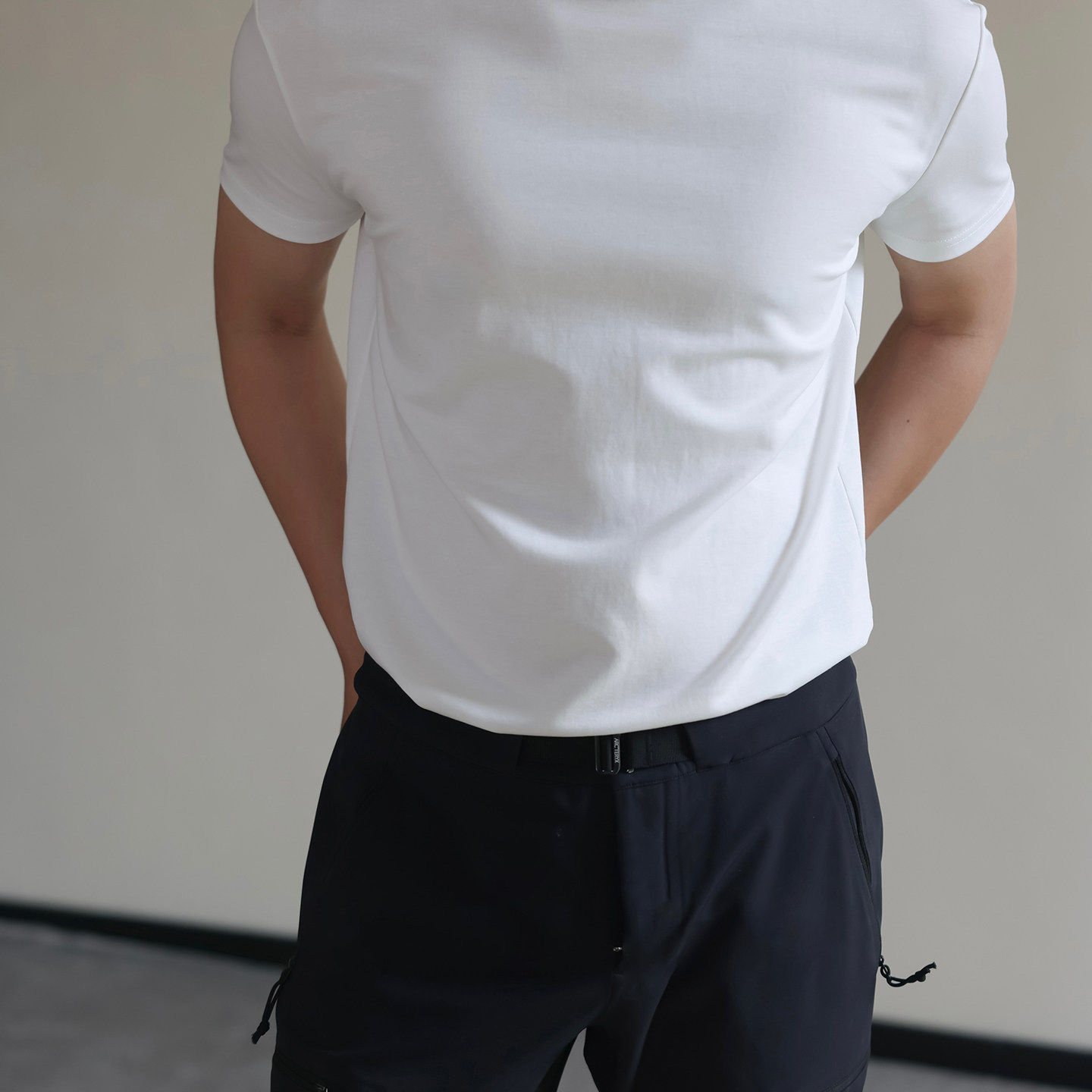 韩国Uamtor长绒棉领口修身短袖男士夏季新款健身运动纯色圆领T恤