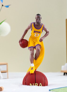 速发帅气卧球詹件斯桌面创意摆姆篮室家具装饰品一件