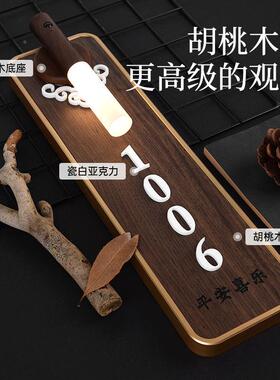 亚克力门牌制包作创意厢感应L餐ED灯标识牌酒OTN店厅充电发光房号