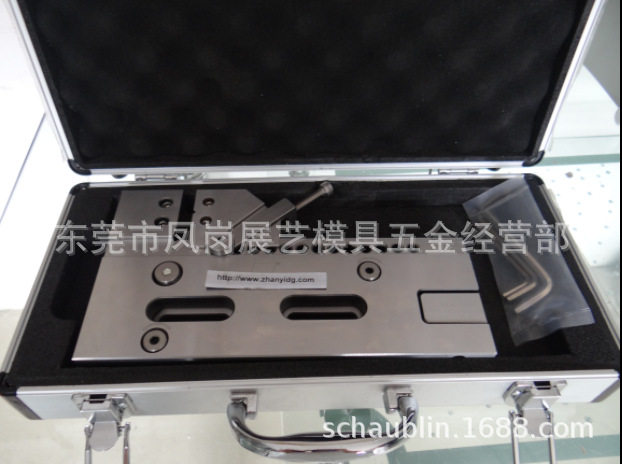 线切割慢走丝三轴可调不锈钢夹具图片