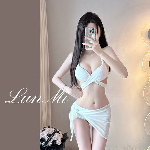 LunMi小胸聚拢比基尼三件套
