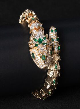 欧美跨境批发女式高级感女不掉色饰品ins蛇手镯女款金色手镯