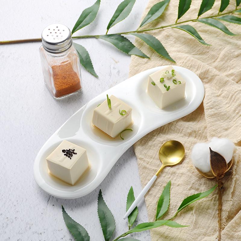 创意陶瓷豌豆三格调味碟纯白酱料盘简约可爱小菜碟西餐小吃点心