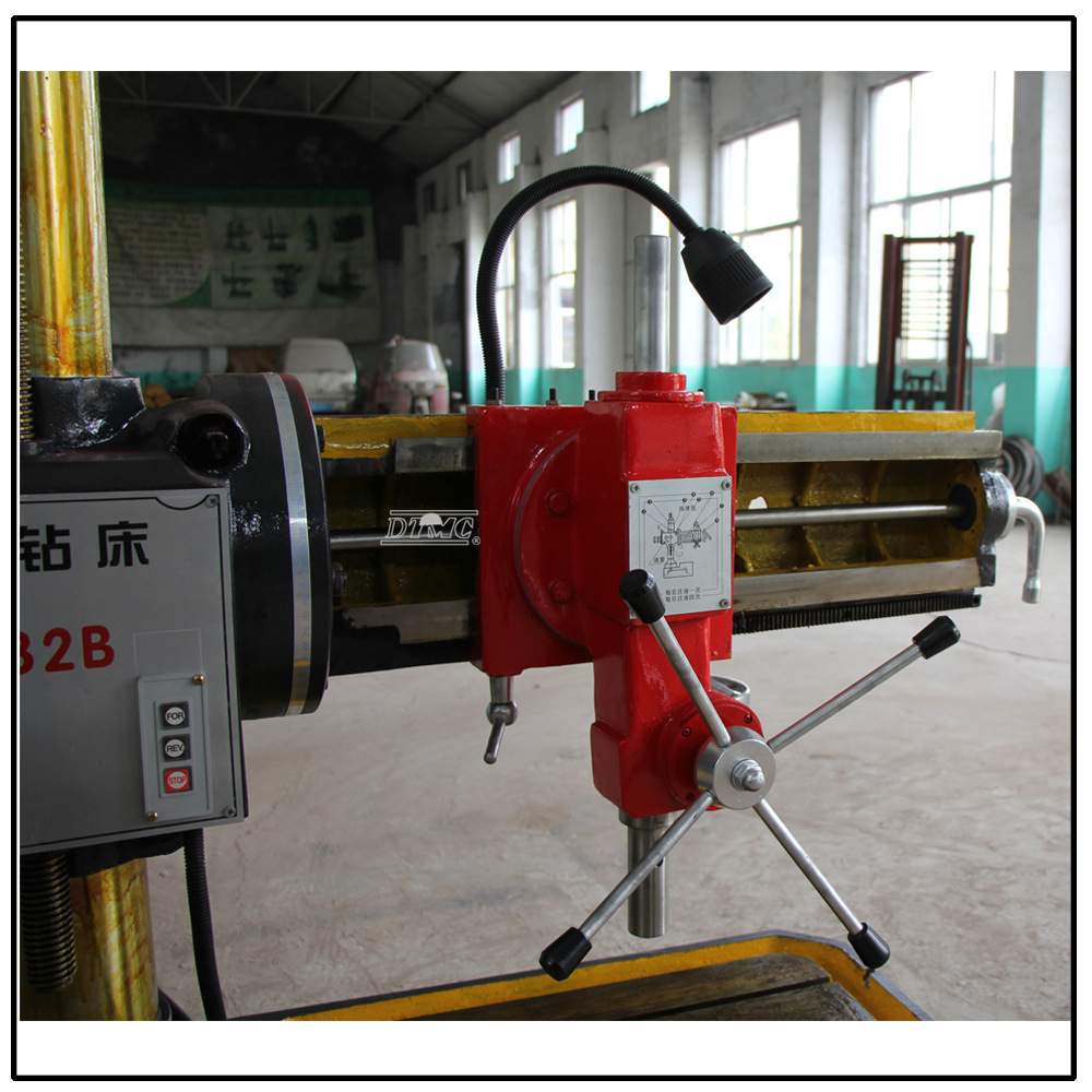 Z3132B摇臂钻床万向摇臂钻床自动升降攻钻两用可移动式万向摇臂钻