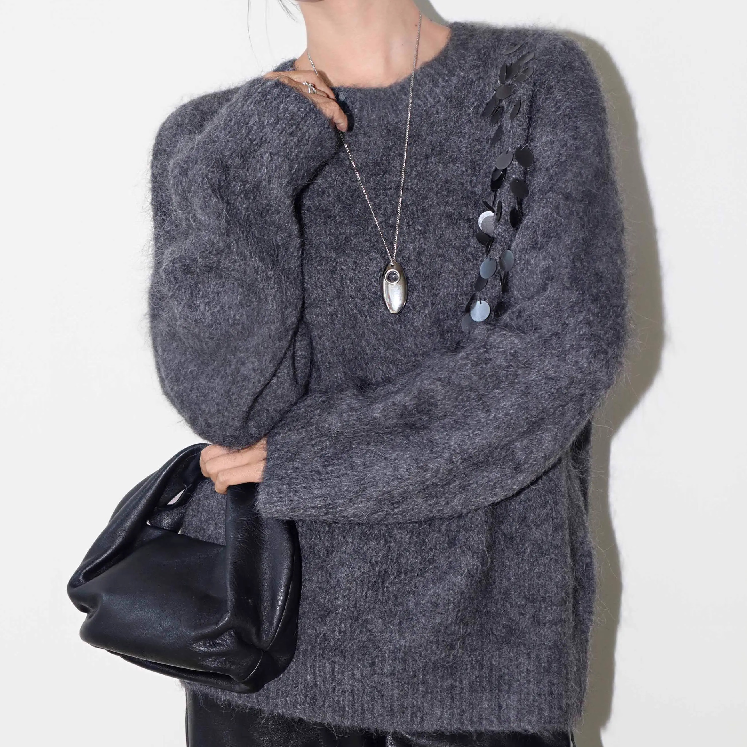 岛九羊驼毛套头手工钉珠毛衣