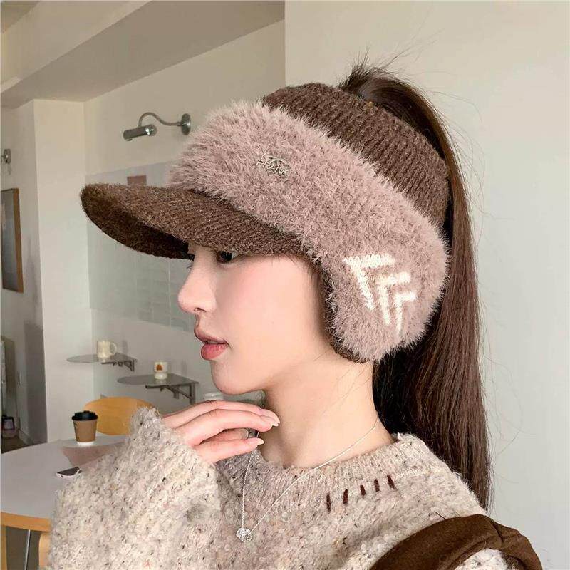 秋冬保暖护耳显脸小针织空顶帽女