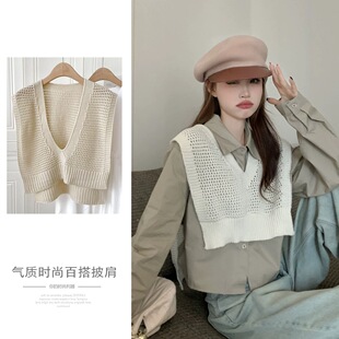 针织披肩女外搭秋季配裙子办公室空调房套头百搭保暖宽松马甲背心