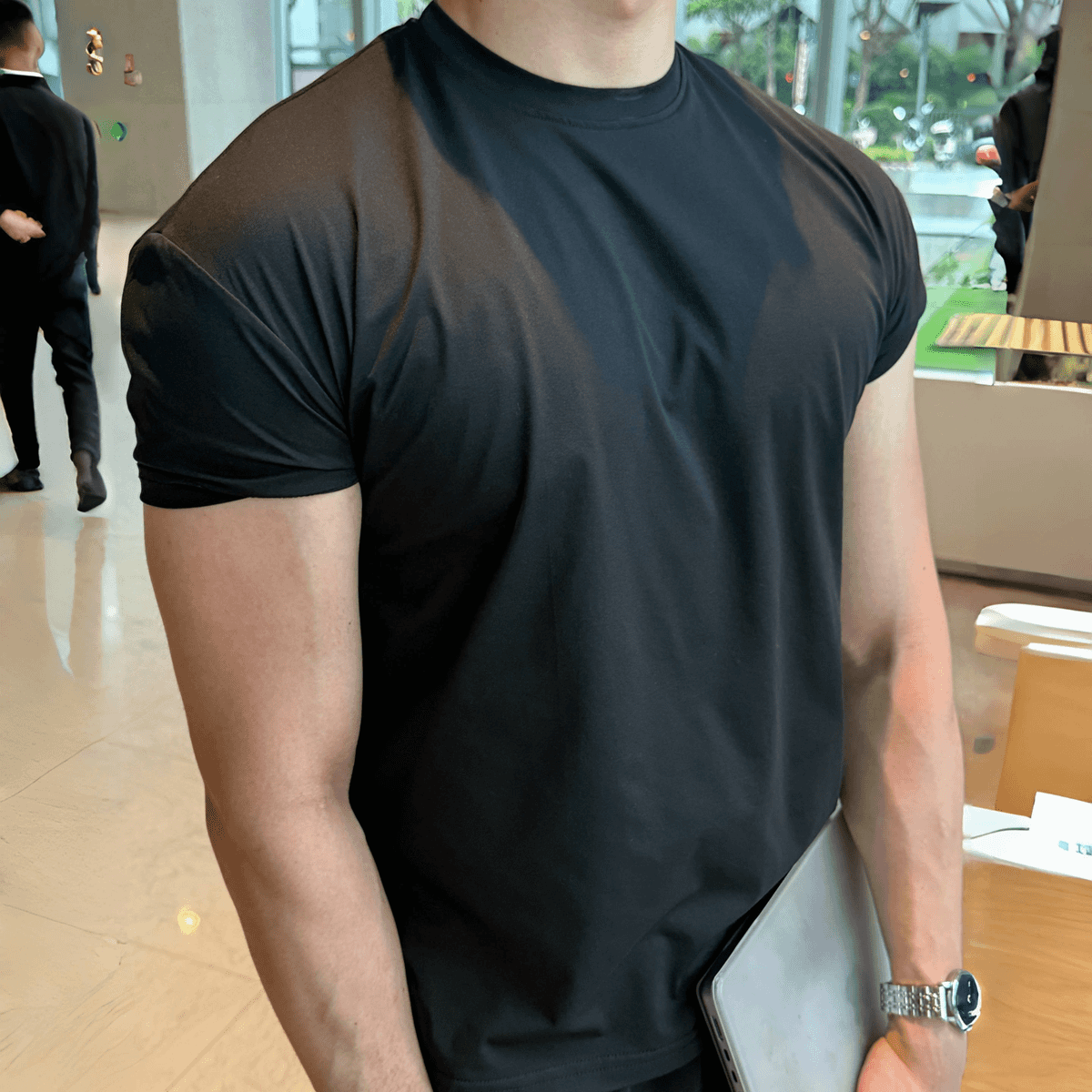 运动弹力短袖男T恤夏季纯色冰感收袖口肌肉圆领速干透气健身衣服
