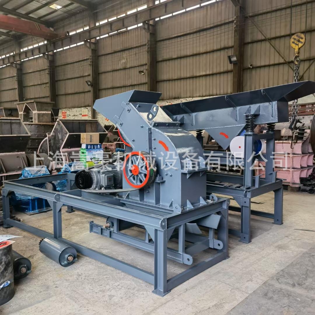 建材石料可移动锤式破碎机时产50吨凝灰岩风化石移动打砂机