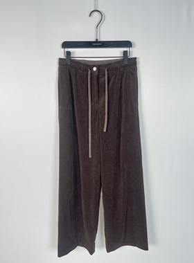 柯利亚诺冬季专柜同款朱古力咖啡烟色条绒阔腿裤  KW7923B ￥4190