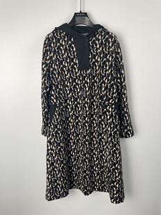 柯利亚诺冬季专柜同款经典KOREANO连帽豹纹小A裙  LT1373 ￥3880